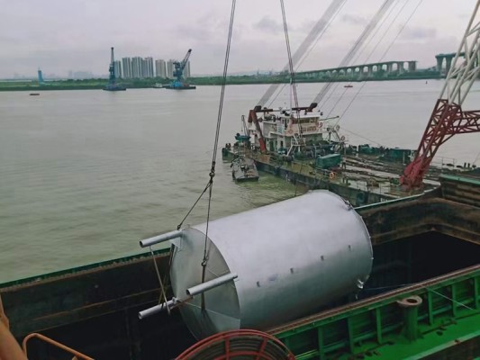 Bulk ship transportation of oversized electric vehicles