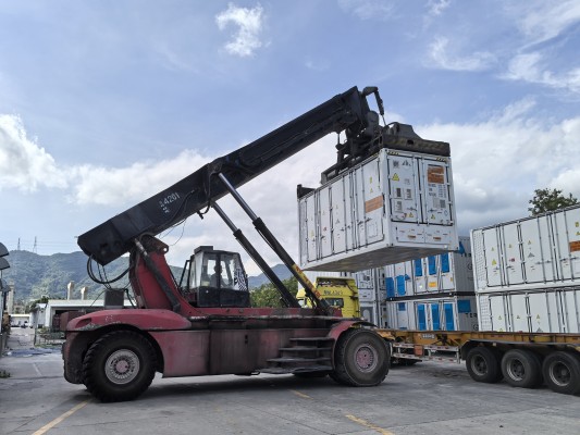 Overweight energy storage cabinet transport
